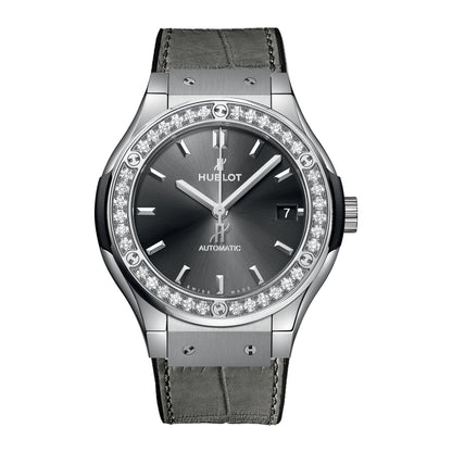 Hublot Classic 38mm Fusion Racing Grey Titanium Diamonds Bezel 565.NX.7071.RX.1204 PreOwned